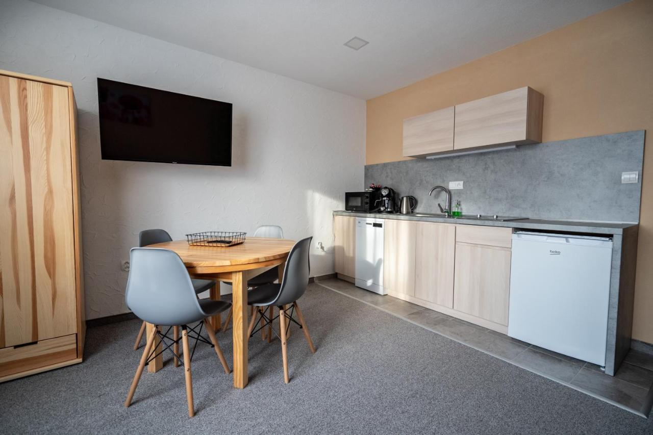 Apartmany Janka + Camp Bešeňová Buitenkant foto