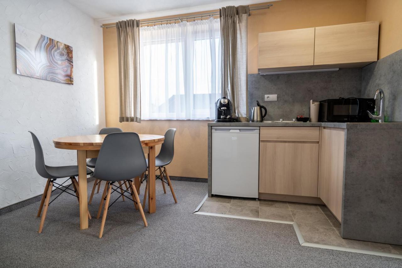 Apartmany Janka + Camp Bešeňová Buitenkant foto